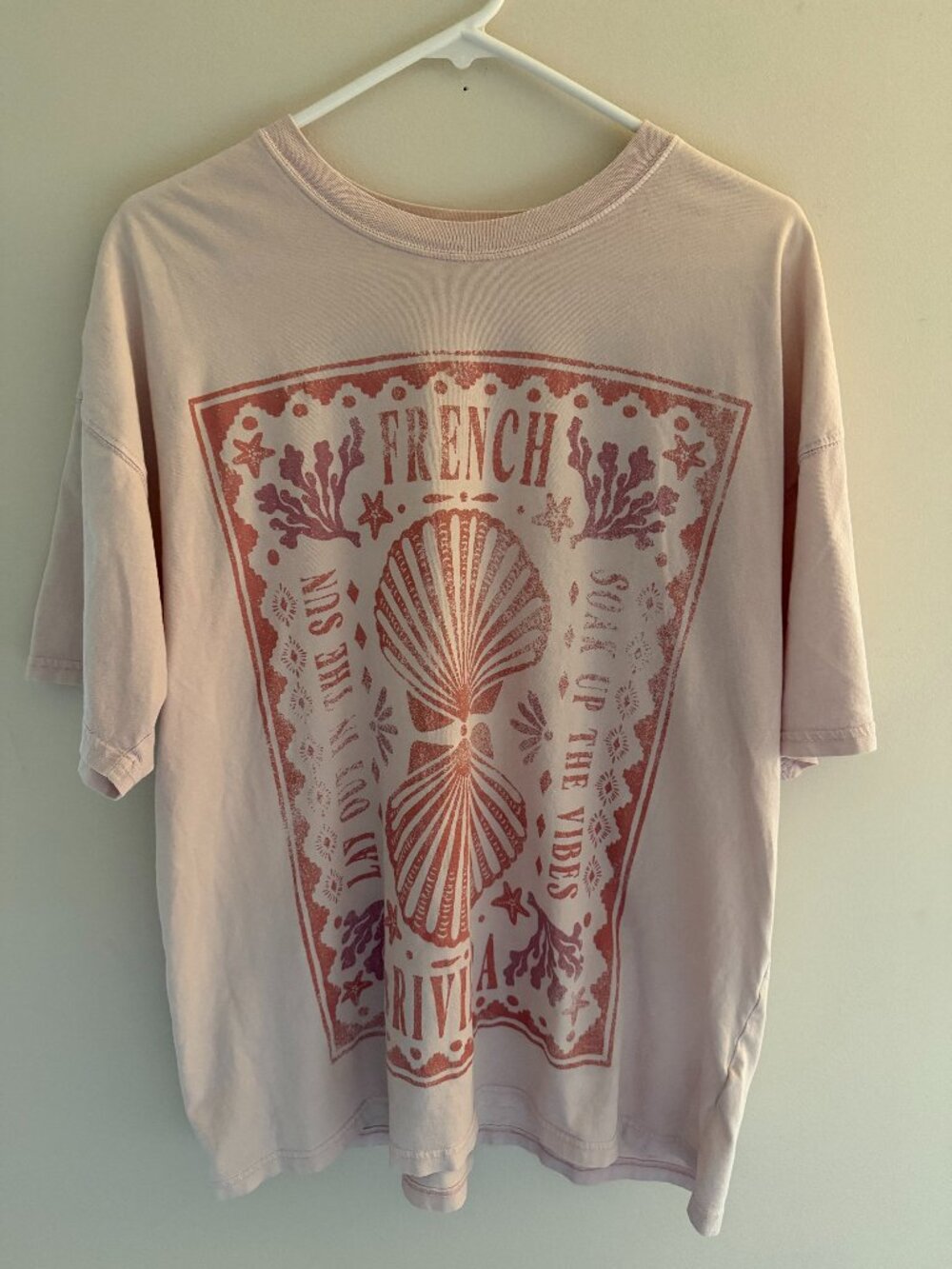 Arizona Jean Co Pink Coastal Seashell Oversized Graphic Tee M